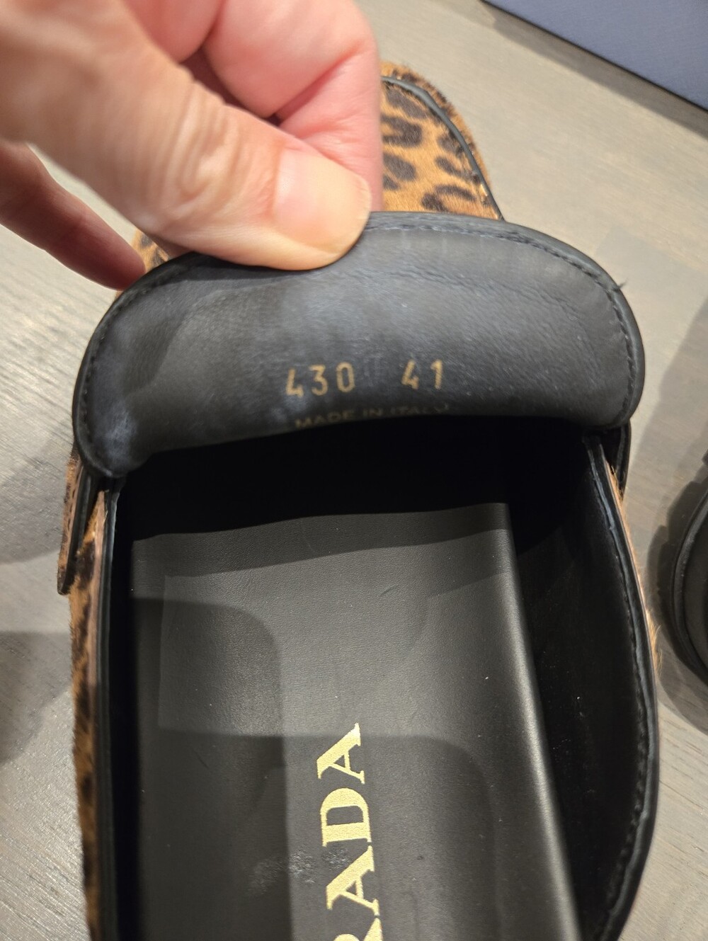 $1,320 Prada Leopard Pony Fur Fussbett Gold Logo Mule Flat EU 41 US 11 BNIB - Picture 8 of 8